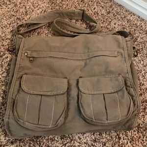 Aeropostale light gray messenger bag